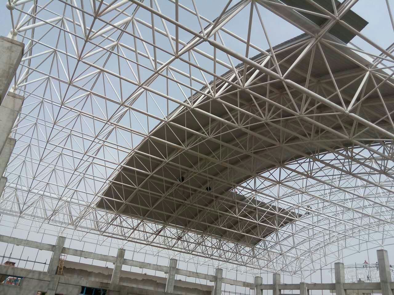 武漢青島一汽網架